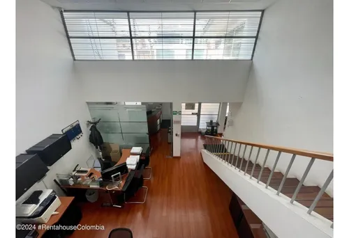 Comercial En Nicolas De Federman Rah Co: 25-834