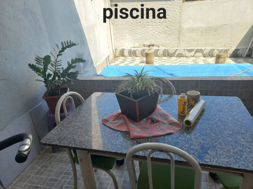 Vendo Duas Casas, Com Entradas Independentes