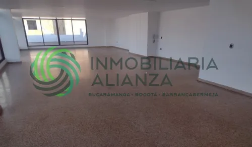 Local En Arriendo En Centro. Cod A15563
