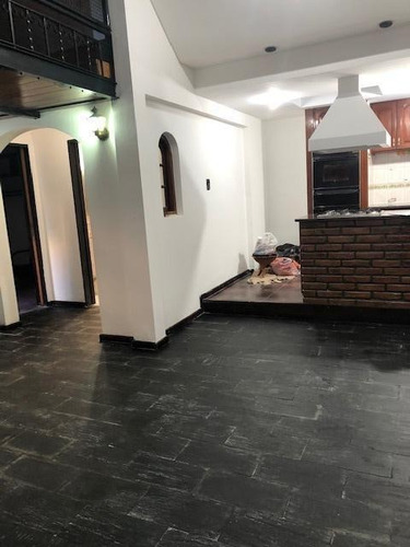 Imagen 4 de 14 de Tipo Casa 3 Ambientes En Lanús Oeste