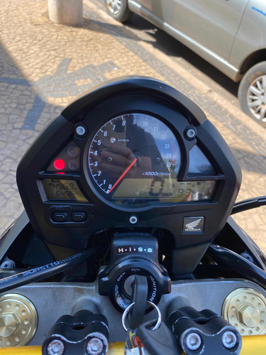 Imagem 6 de 8 de Honda Hornet