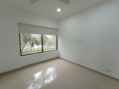 Imagen 29 de 30 de Zona Norte - Venta De Casa En Barcelona De Indias.