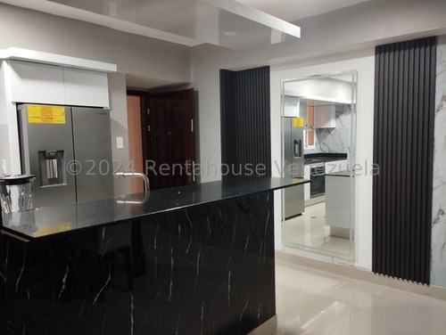 /&% Apartamento En Venta En El Este De Barquisimeto Amoblado Con Piscina, Financiamiento 24-16935 Sps