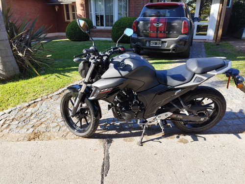 Imagen 23 de 24 de Yamaha Fz25 - Impecable
