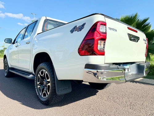 Toyota Hilux 2.8 Tdi Srx Cab. Dupla 4x4 Aut. 4p