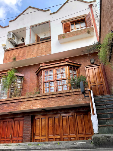 Casa  En Venta Ubicado En Bernal, Quilmes, G.b.a. Zona Sur