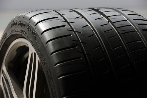 Llanta 225/40 R18 Michelin Pilot Super Sport * Xl Y92