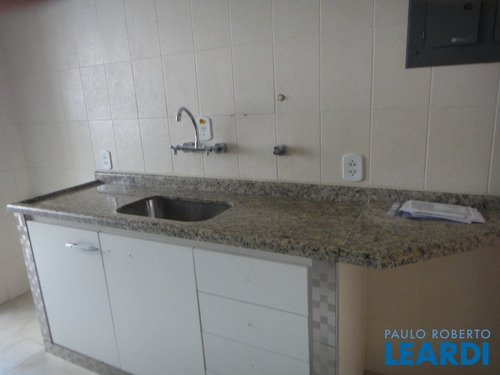 Imagem 4 de 15 de Apartamento - Campo Belo - Sp - 595407