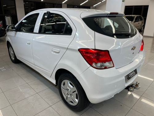 Chevrolet Onix Onix 1.0 MPFI LS 8V FLEX 4P MANUAL