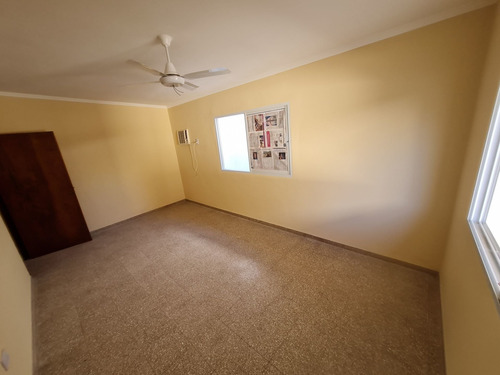 Imagen 15 de 30 de Casa Centrica En Venta En Avellaneda