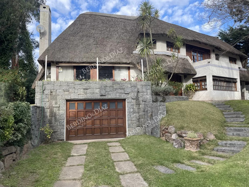 Casa Quincho En Venta Punta Del Este