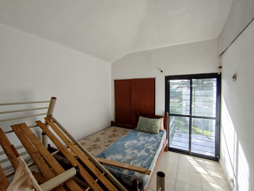 V294 - Villa Del Lago, Un Chalet Único Con La Mejor Ubicación Y Amplísimo Lote.