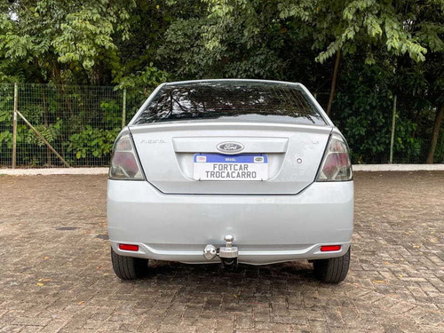 Imagem 5 de 11 de Ford Fiesta 1.6 Se Sedan 16v Flex 4p Manual 2011