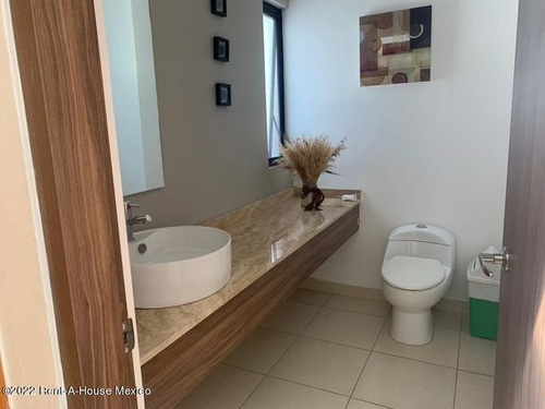 Imagen 20 de 20 de Renta Casa Con Vigilancia Y Terraza En Juriquilla Crb