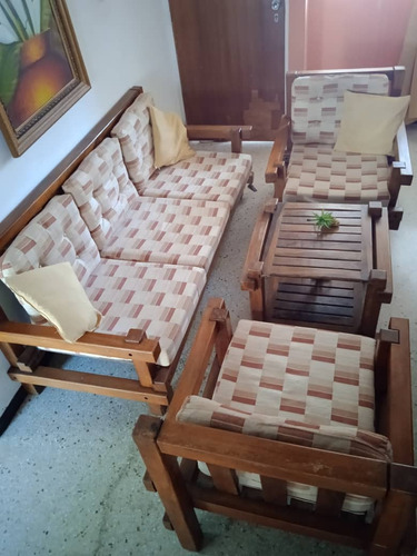 Muebles De Madera Samán 