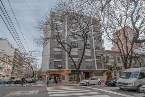 Malabia Y Paraguay. Edificio En Esquina.