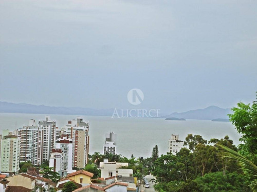 Imagem 22 de 30 de Casa Com Vista Mar Na Agronômica, Florianópolis - . - Ca0250