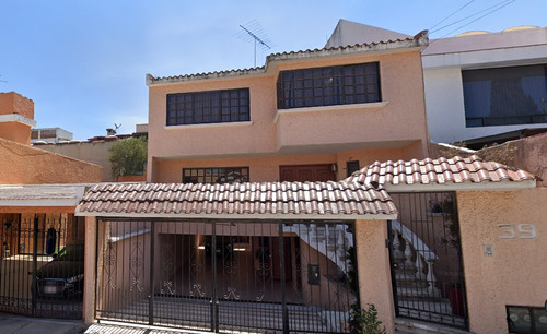 Casa En Venta En Jardines De Satelite Ajrj