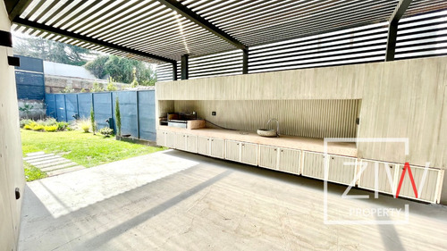 Nueva En Condominio La Dehesa 6d 8b 4est - Ziw Property