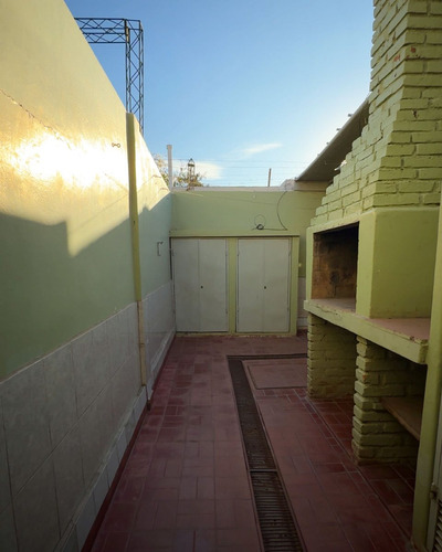 Casa Reciclada En Venta B° Priv Buci Villa Nueva