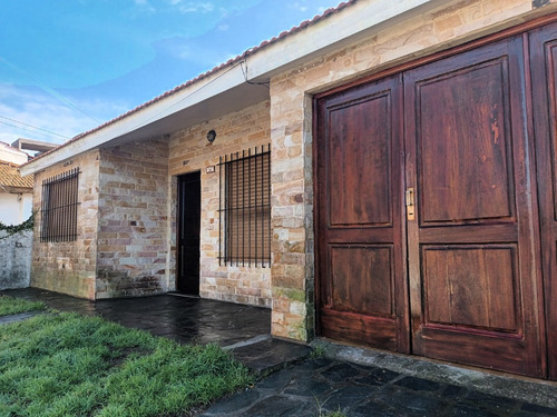 366- Chalet Zona Centro C/ Gas Natural - Reservado