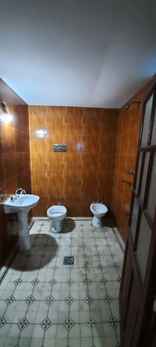 Imagen 9 de 12 de Bajo El Valor!! Ph Interno Con Terraza Libre Lanús Oeste, Sin Exps.