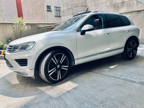 Volkswagen Touareg 3.0 V6 Tdi At