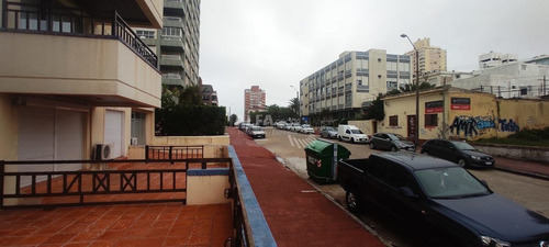 Imagen 3 de 19 de Apartamento En Venta En Punta Del Este, Con Gran Terraza