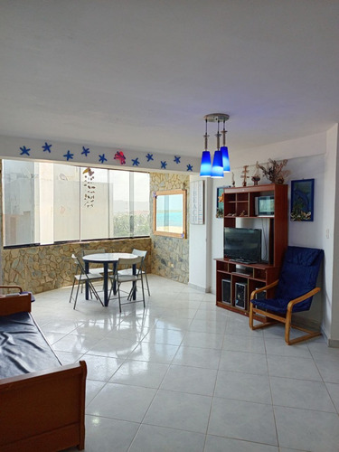 Apartamento Frente A Embarcadero Y Playa