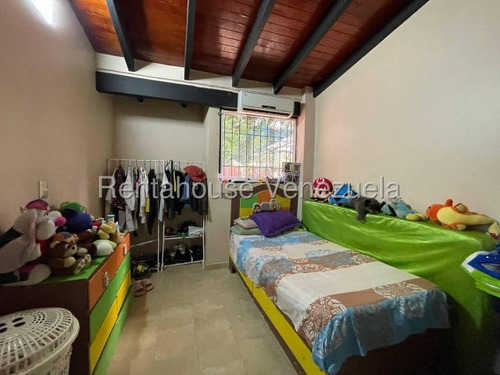 Vendo Apartamento En Urbanización Laguna Plaza (turmero), Código 25-19922 Cm Leer Descripción