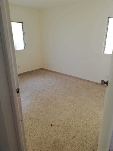 Imagen 10 de 11 de Casa En Urbanización Fernández Con 540 Mts2 De Solar