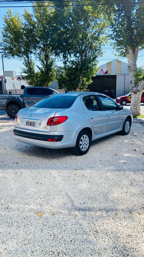 Peugeot 207 1.4 Sedan Xs