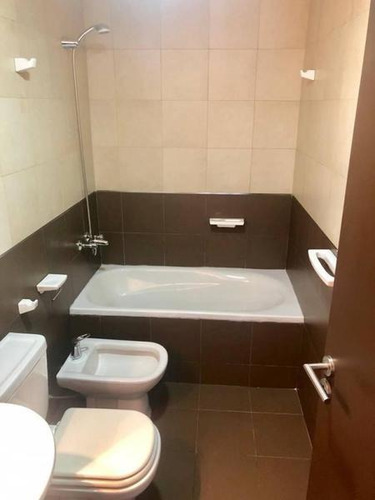 Imagen 11 de 18 de Venta Casa Neuquen Centro