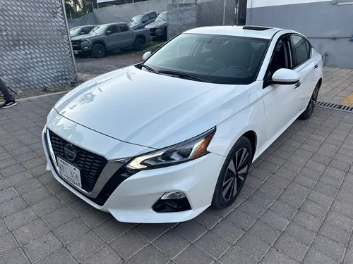 Nissan Altima 2.5 Advance Navi Cvt