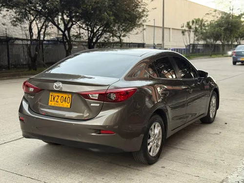 Mazda 3 2.0 Prime