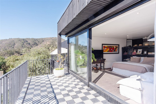 Acogedora Y Moderna Casa En Aguas Claras Hijuelas