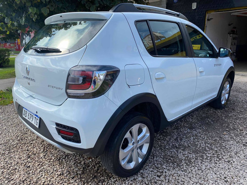 Imagen 2 de 5 de Renault Stepway Privilege