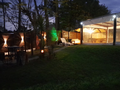 Casa Piscina Climatizada A 34 Grados, Con Cerramiento En Pvc. En Parque Del Plata