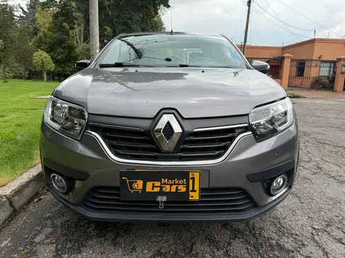 Renault Logan 1.6 Privilege / Intens