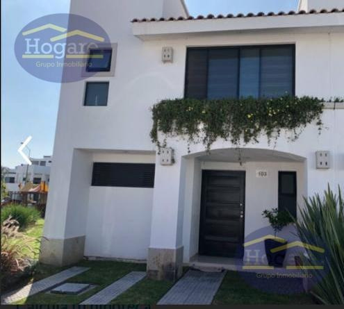 Casa En Venta En El Cielo Residencial Zona Sur León Gto | Metros Cúbicos