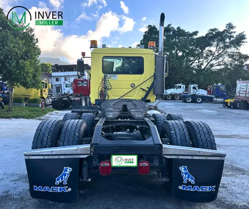 Mack Cnx 613 Tractomula