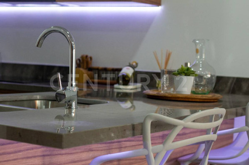 En Venta Departamento En Cancún Av Huayacan C3171