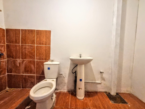 Real Oportunidad Inversión! 12 Dorm. 6 Baños, 3 Deptos Inter