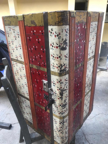 Imagen 7 de 8 de Baúl Antiguo En Buen Estado A 550 Soles