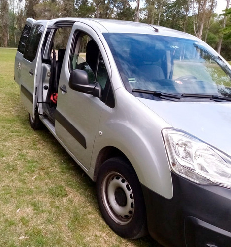 Imagen 1 de 17 de Citroën Gran Berlingo Diesel Con Rampa Para Silla De Ruedas
