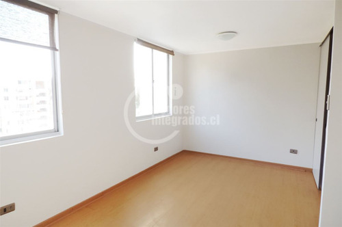 2 Dorm.2 Baños. En Barrio Los Ingleses - Valparaíso