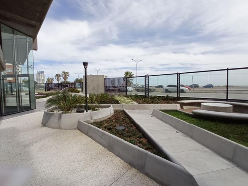 Imagen 4 de 15 de Apartamento Venta 3 Dormitorios Frente Al Mar, Con Amenities Y Garaje Opcional Y Garaje Opcional