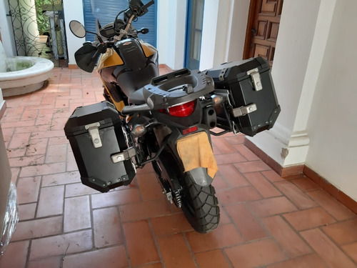 Honda Transalp Xl700v