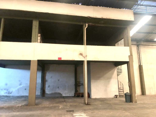 Imagen 7 de 9 de Alquiler Galpón 1200m2 En Lanús Oeste