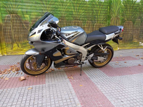 Kawasaki Zx6r